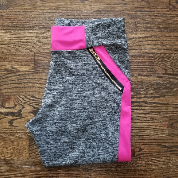 🚫SOLD🚫Activewear Leggings - Picture 2 of 10